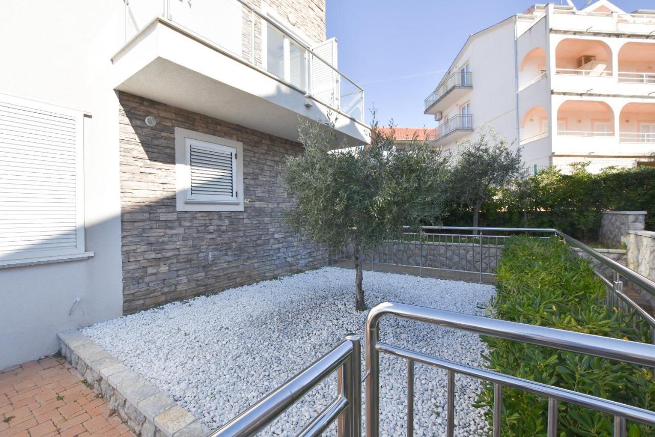 Apartment Belle Vue Primošten Eksteriør billede